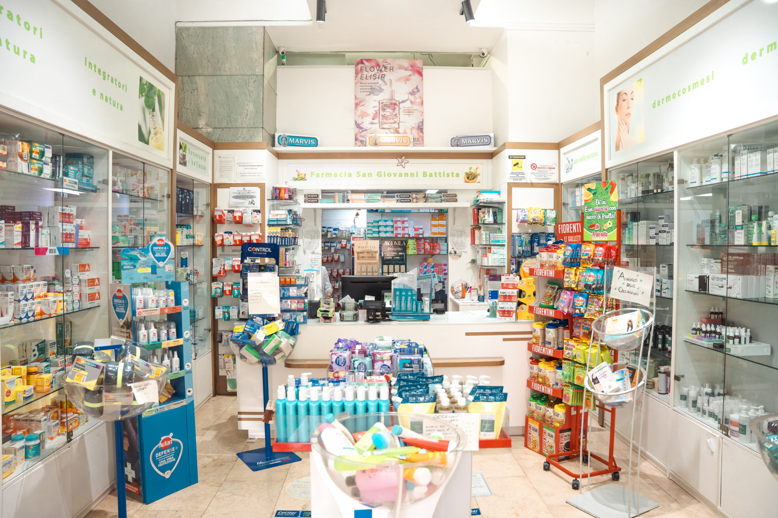 Interno farmacia